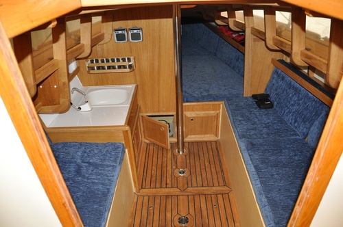 Внутренняя отделка яхты лиственницей: красиво, полезно и долговечно